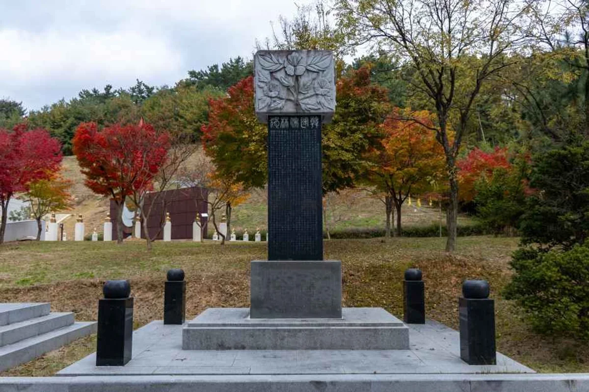 밀양 벚꽃 명소 (출처 : 한국관광공사)